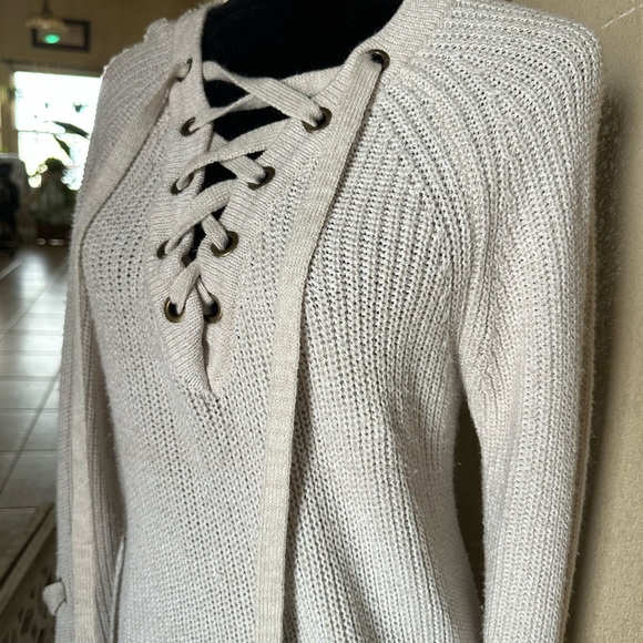 Cream sweater by Sadie & Love size small - Picture 10 of 10